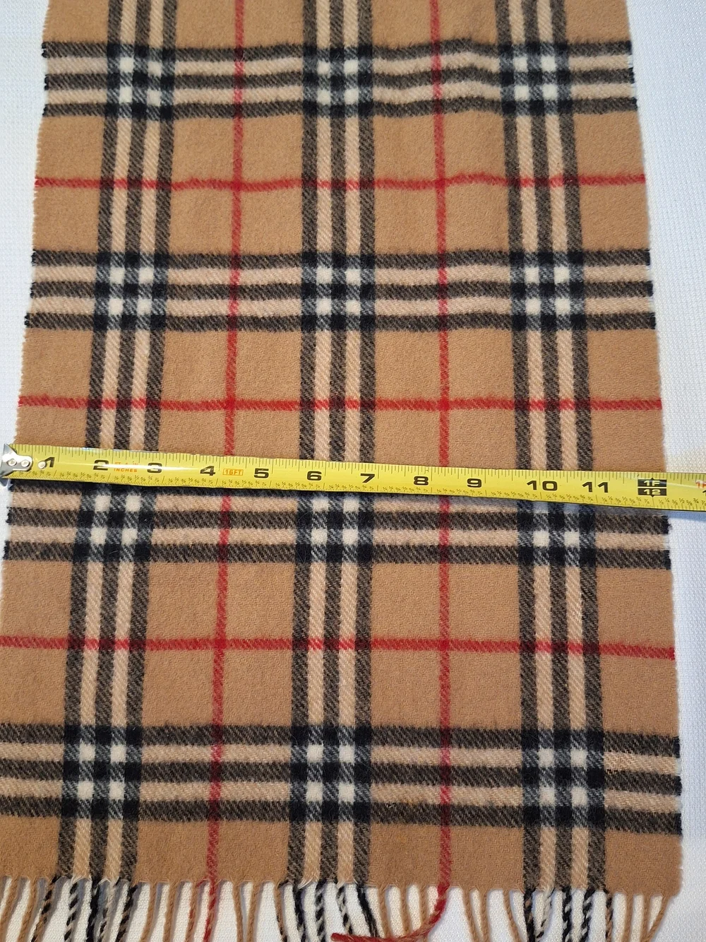 Burberrys 100% Lambswool Tan Plaid Fringe Scarf for Men